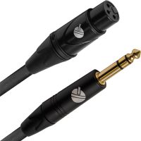 The Quiklok ITST FJS 10 B Mic Cable 10M allows every musician to make connections to their guitar, bass or keyboard and guarantee sound fidelity.